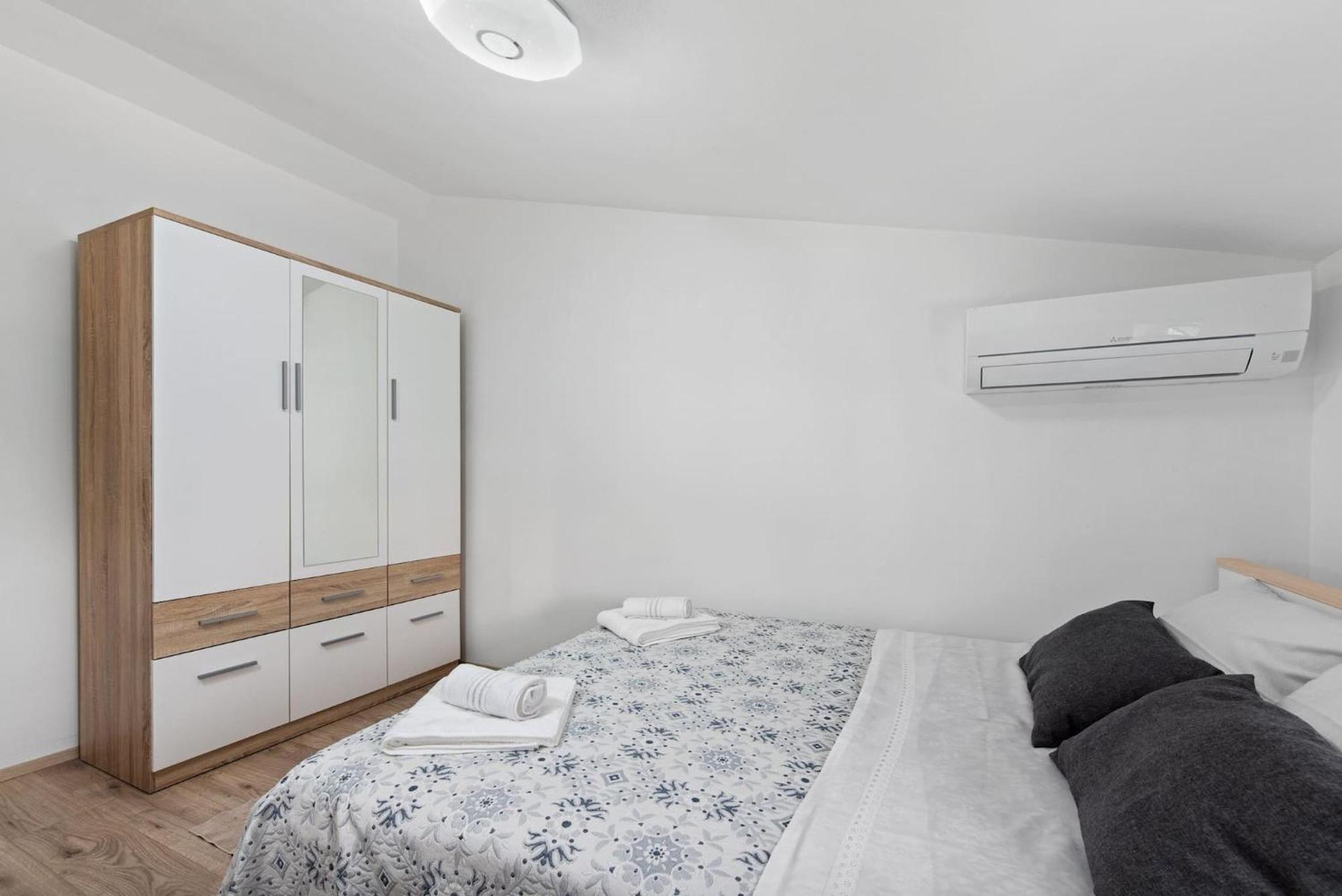 Holiday Home Sea Premantura Luaran gambar