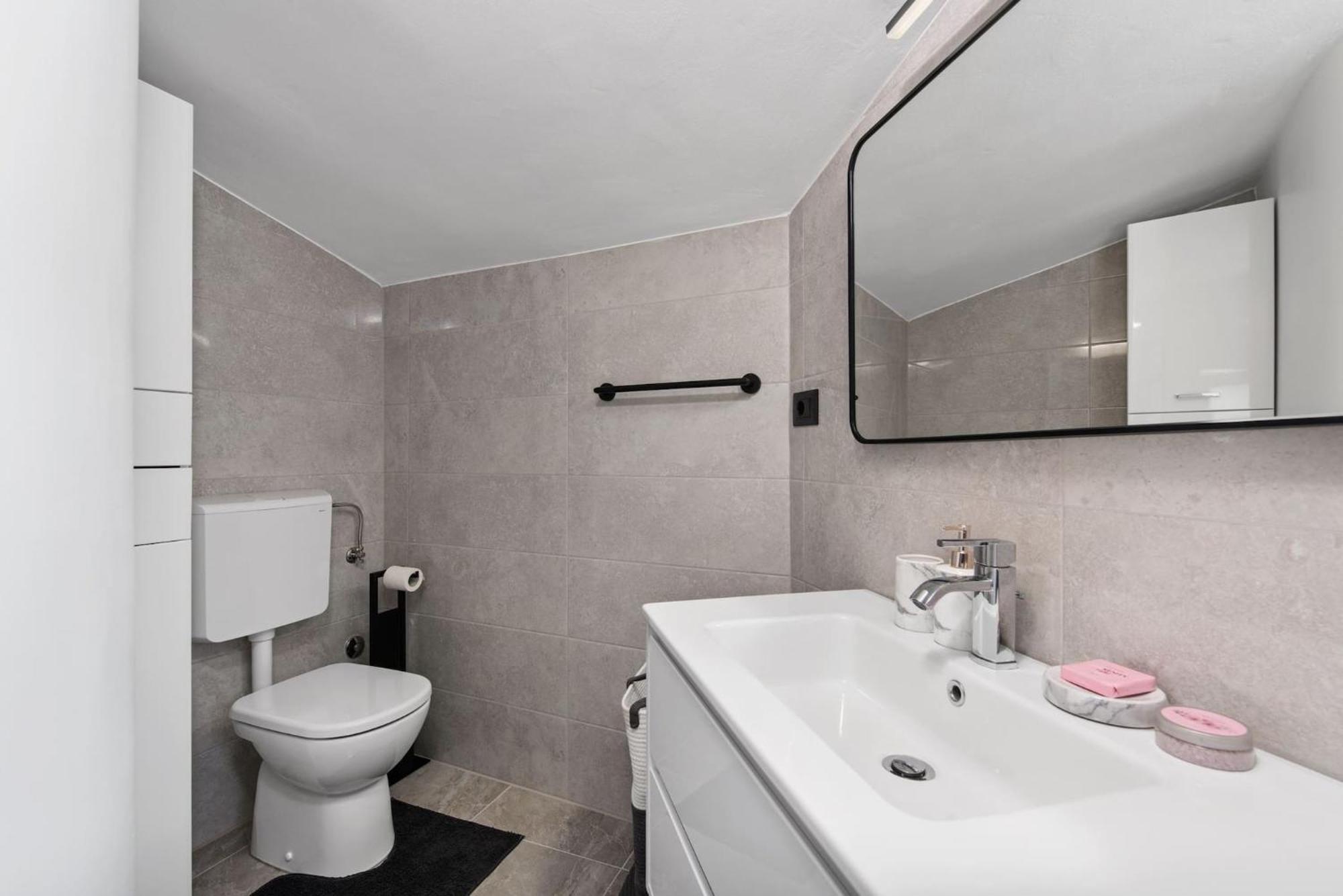 Holiday Home Sea Premantura Luaran gambar